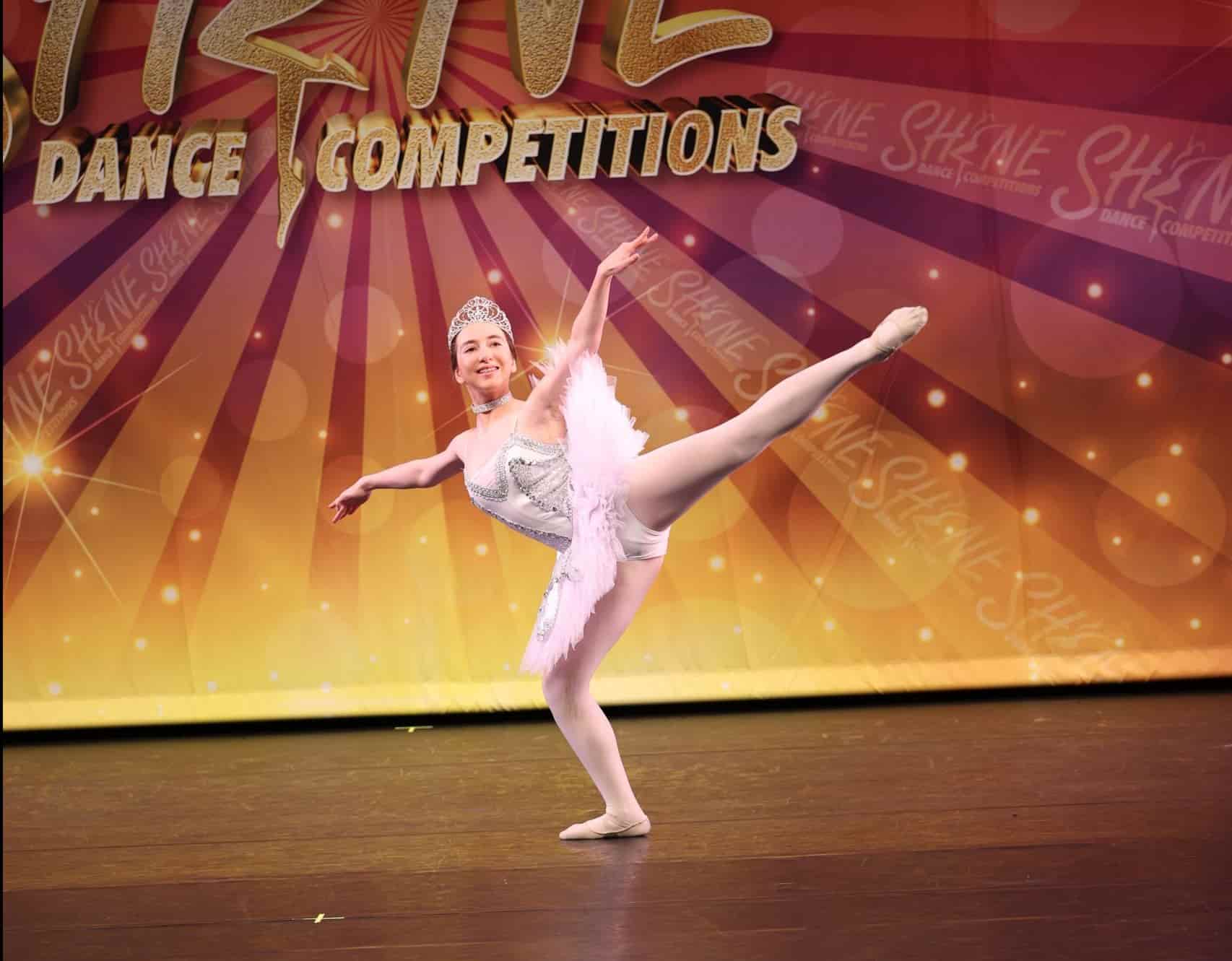 Professional dance lessons and classes for beginners to advanced learners